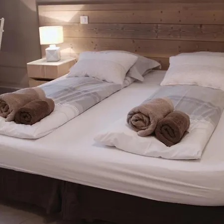 Apartment S'harzala Taupe