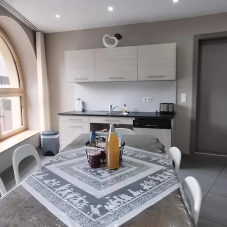 S'harzala Taupe Apartment Bergheim